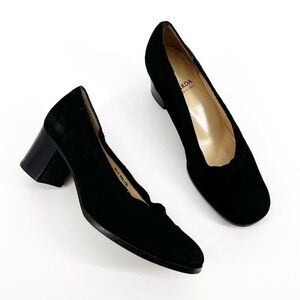 Varda Handmade Italian Black Suede Pumps, Size 7.5